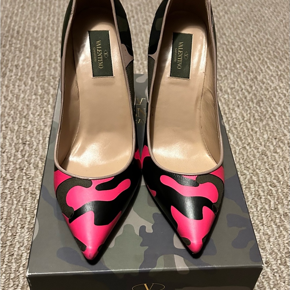 Valentino Pointed Toe Pump. The Color is Camouflage Green w/ a Neon Pink.